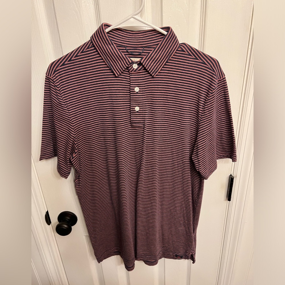 Faherty Movement Polo; Size Small